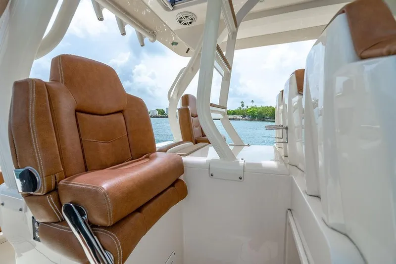 Slide: The Image of Scout 420 LXF 2018 - 64