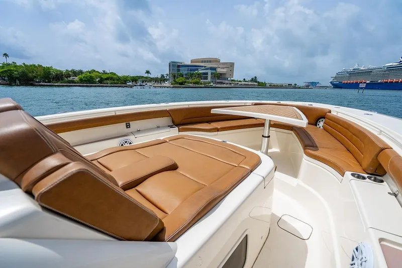 Slide: The Image of Scout 420 LXF 2018 - 72