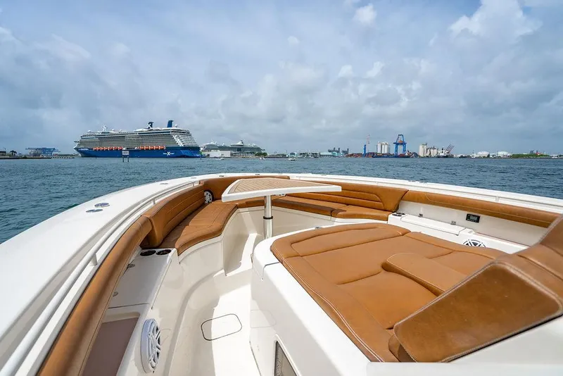 Slide: The Image of Scout 420 LXF 2018 - 76