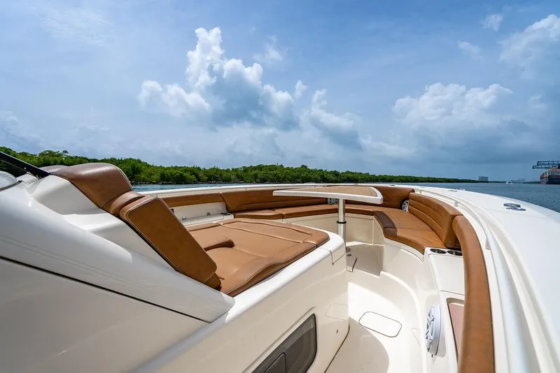 Slide: The Image of Scout 420 LXF 2018 - 88