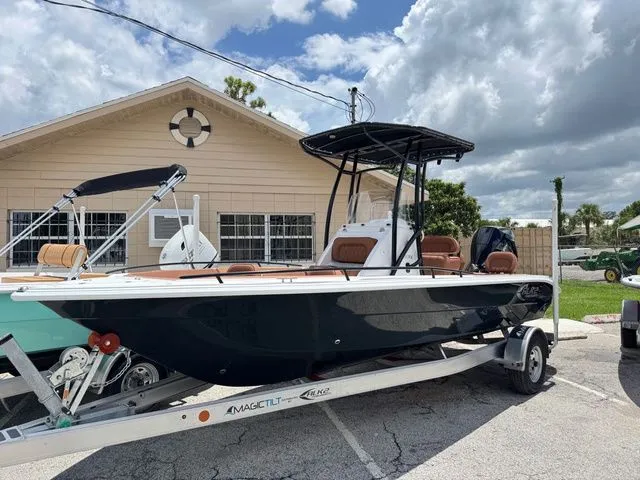 Slide: The Image of ALK 2 Powerboats 23CRX 2025 - 9