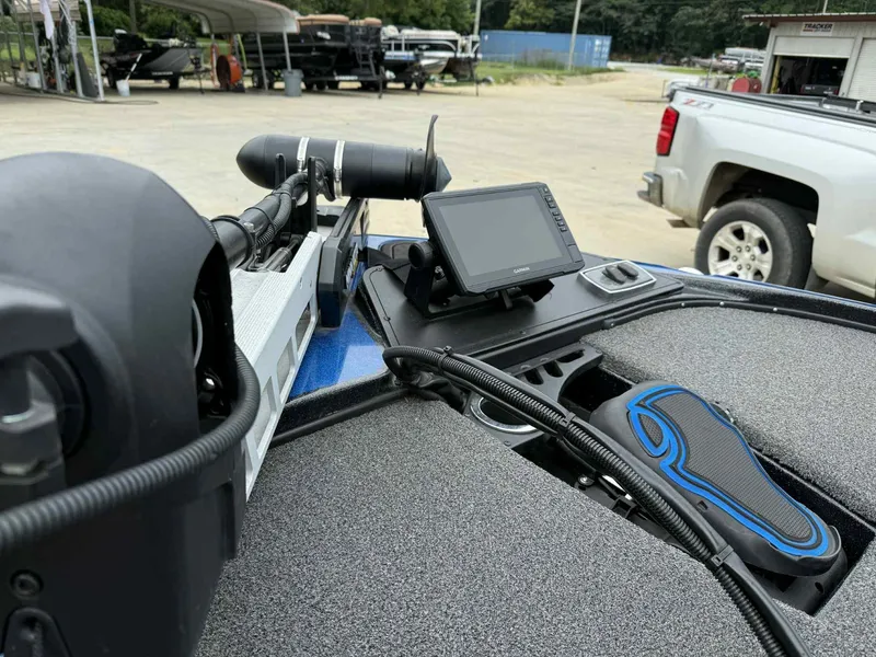 Slide: The Image of Nitro Z18 Pro 2022 - 4