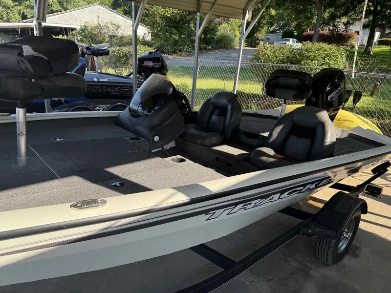 Slide: The Image of Tracker Pro Team 175 TXW 2021 - 2