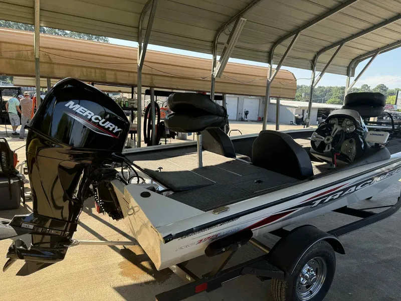 Slide: The Image of Tracker Pro Team 175 TXW 2021 - 6