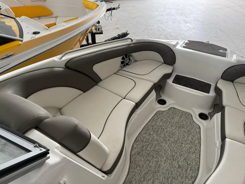 Slide: The Image of Yamaha 242 Limited S 2012 - 13