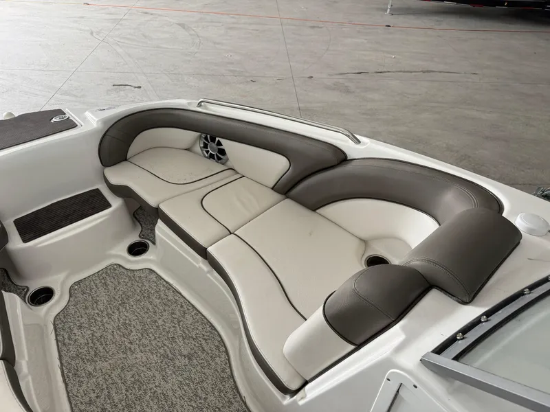 Slide: The Image of Yamaha 242 Limited S 2012 - 14