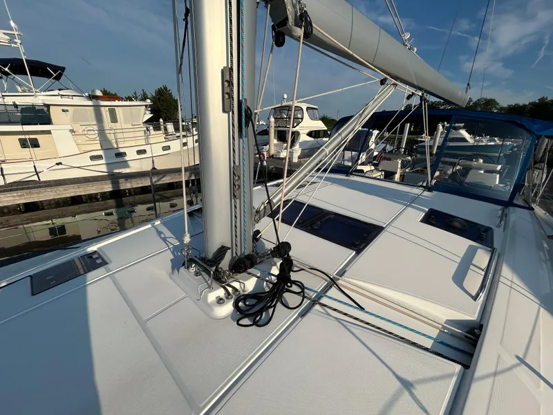 Slide: The Image of Jeanneau 54 2017 - 34