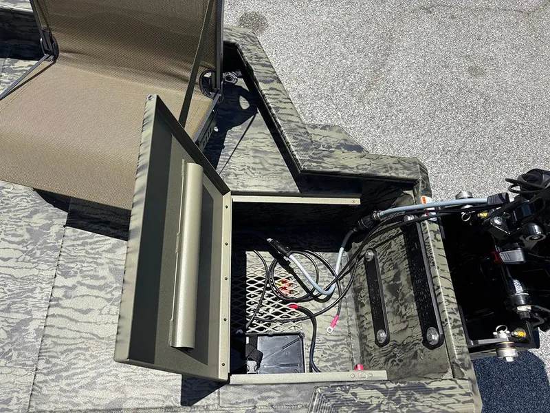 Slide: The Image of Tracker Grizzly 1650 T Prairie Wings Edition 2026 - 16