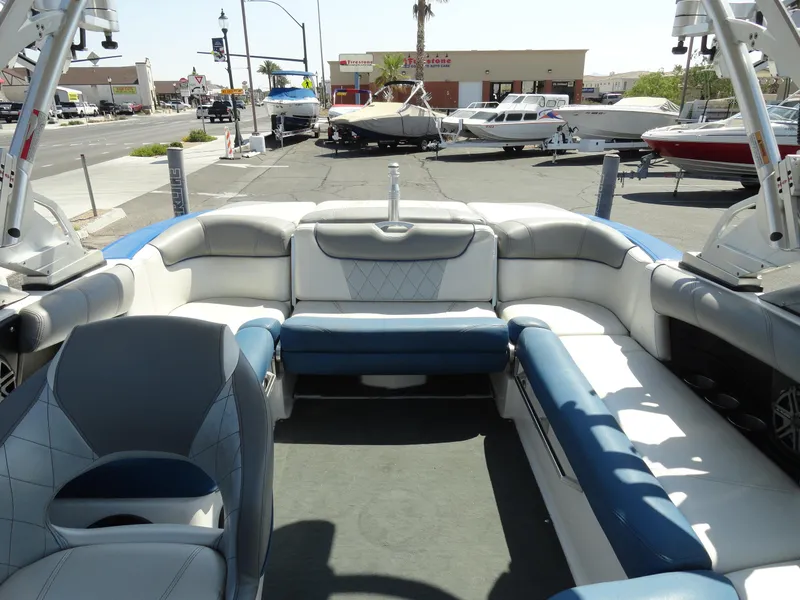 Slide: The Image of MasterCraft X-10 2013 - 18