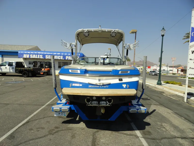 Slide: The Image of MasterCraft X-10 2013 - 24