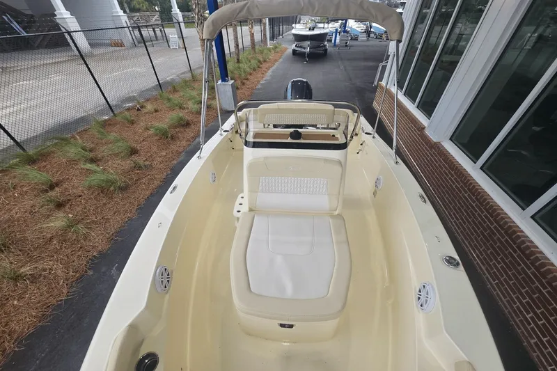 Slide: The Image of Scout 188 Sportfish 2026 - 11