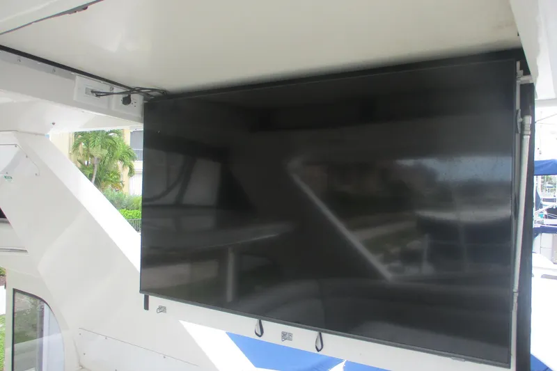 Slide: The Image of Flat-screen TV on 2006 Carver 466 Motor Yacht, mounted in outdoor area. - 8