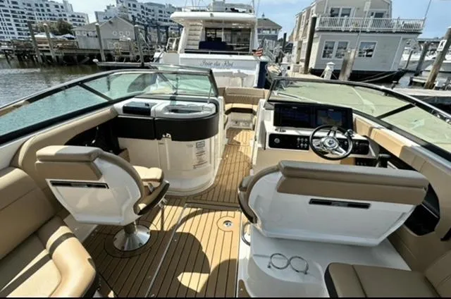 Slide: The Image of Sea Ray SLX 280 2019 - 5