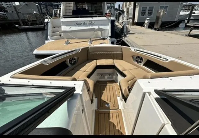 Slide: The Image of Sea Ray SLX 280 2019 - 9