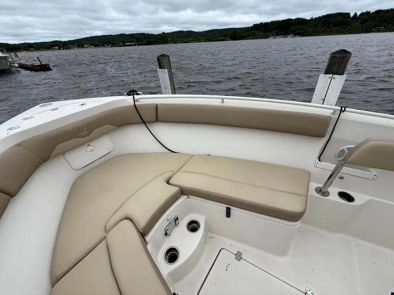 Slide: The Image of Sailfish 270 CC 2017 - 17