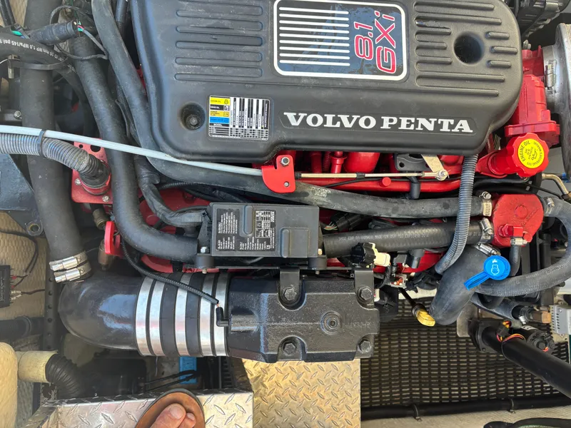 Slide: The Image of Volvo Penta engine in 2006 Regal Commodore 3560 IO boat, showcasing 8.1 GXi model. - 23
