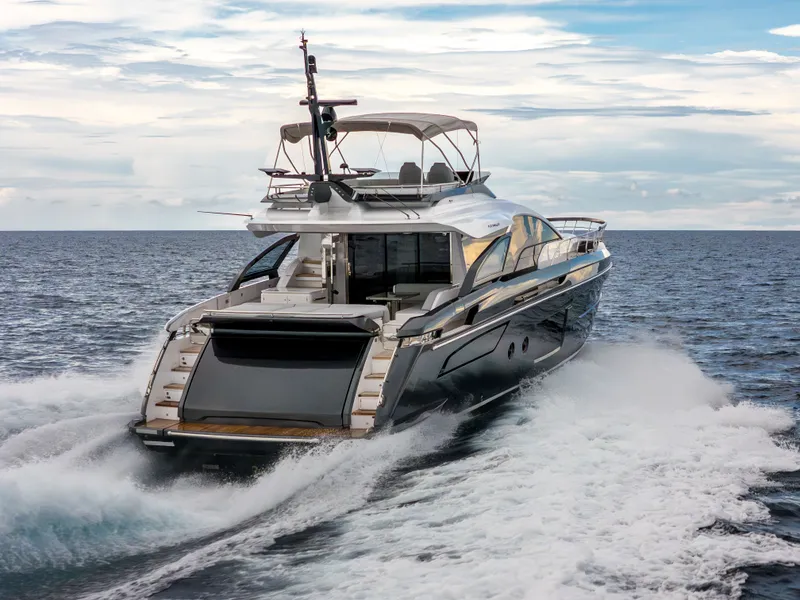 Slide: The Image of Azimut S8 2026 - 4