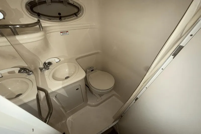 Slide: The Image of Sea Ray Sundancer 260 2003 - 17