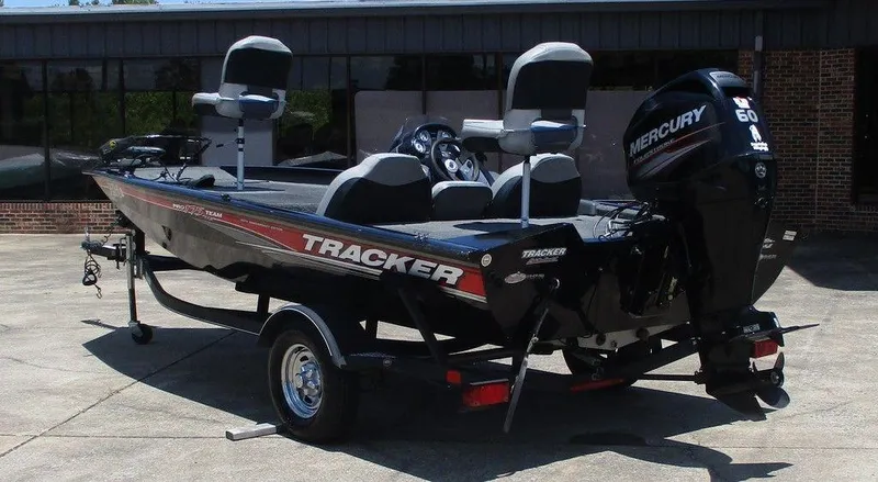 Slide: The Image of Tracker Pro Team 175 TXW 2018 - 3