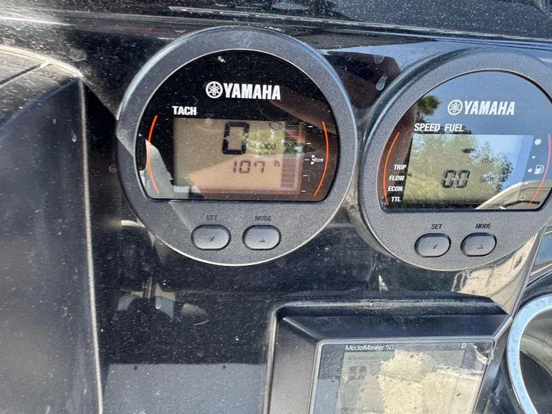 Slide: The Image of Tidewater 220 LXF 2023 - 10