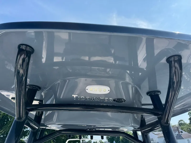 Slide: The Image of Tidewater 220 LXF 2023 - 18