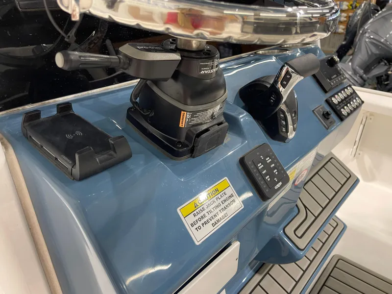 Slide: The Image of Tidewater 2410BM 2025 - 11