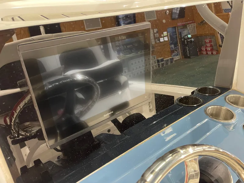 Slide: The Image of Tidewater 2410BM 2025 - 12