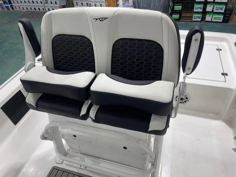 Slide: The Image of Tidewater 2410BM 2025 - 16