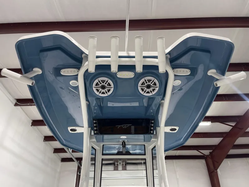 Slide: The Image of Tidewater 2410BM 2025 - 21