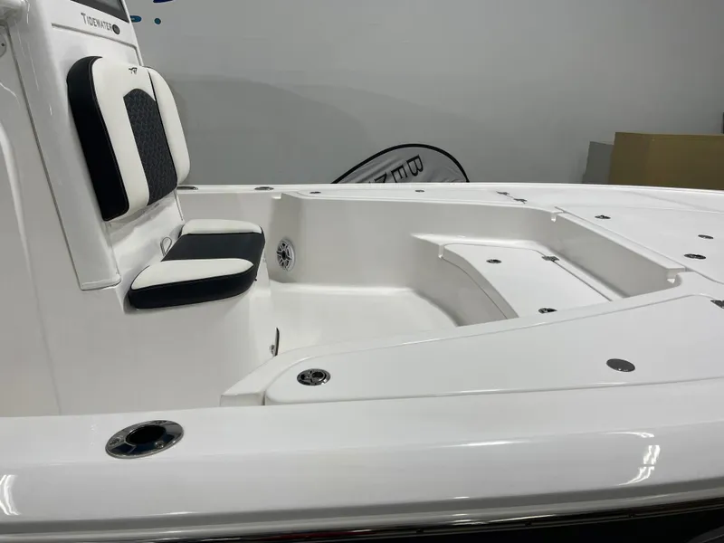 Slide: The Image of Tidewater 2410BM 2025 - 35