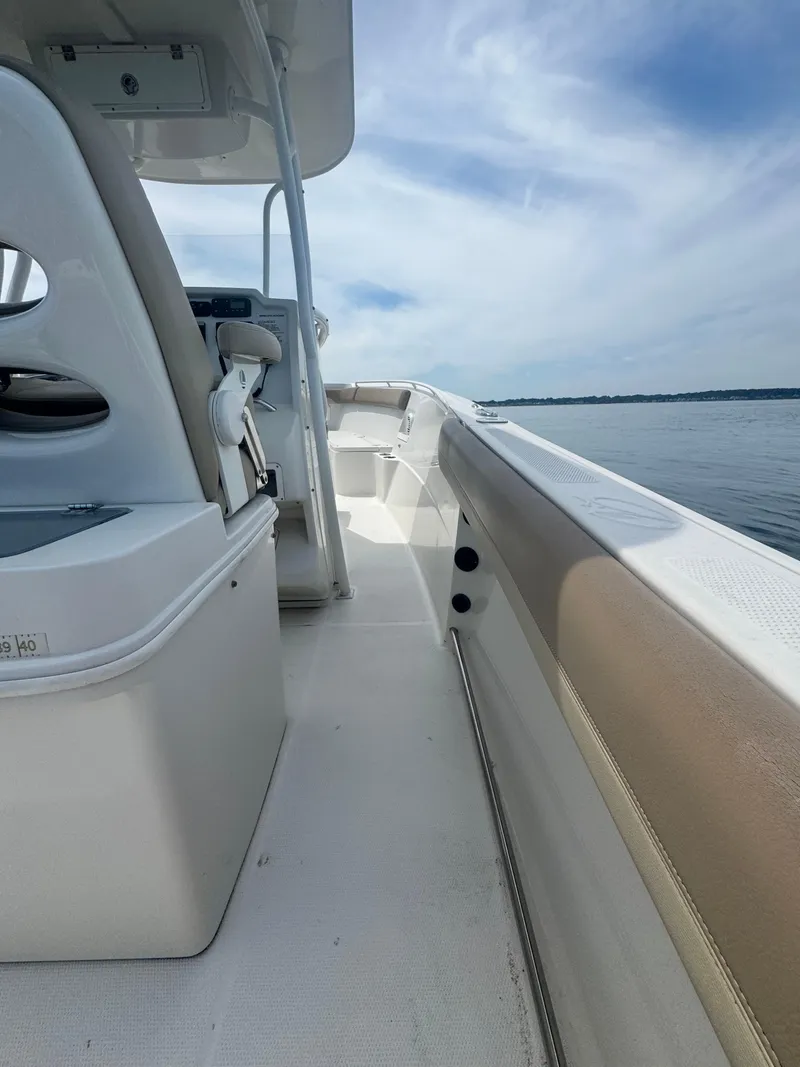 Slide: The Image of Sailfish 270 CC 2015 - 13