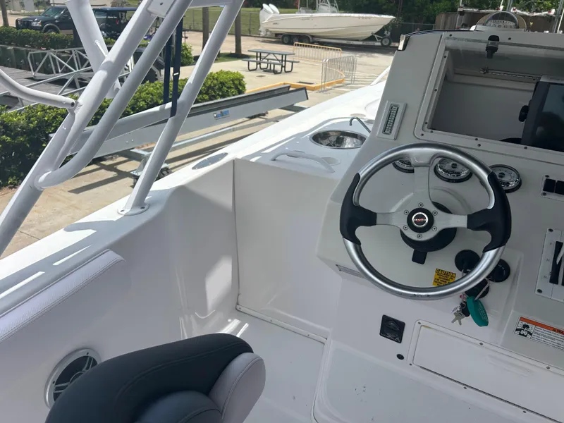 Slide: The Image of Donzi 35 ZF Cuddy 2007 - 15