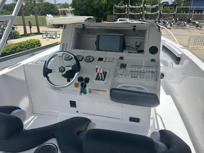 Slide: The Image of Donzi 35 ZF Cuddy 2007 - 16