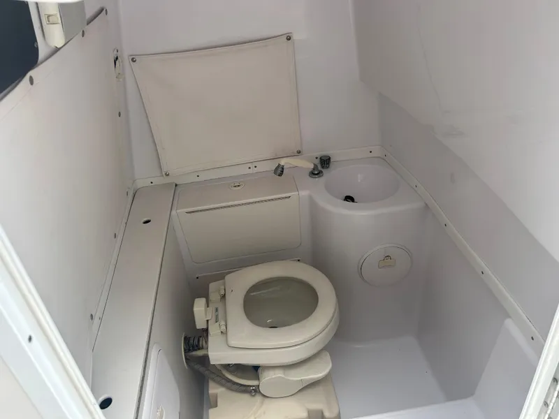 Slide: The Image of Donzi 35 ZF Cuddy 2007 - 25