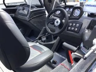 Slide: The Image of Bass Tracker PRO GUIDE V-165 WT 2021 - 3