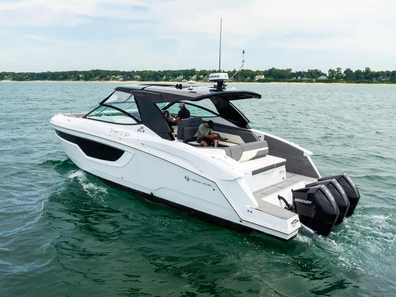 Slide: The Image of Cruisers 38 GLS OB 2021 - 8