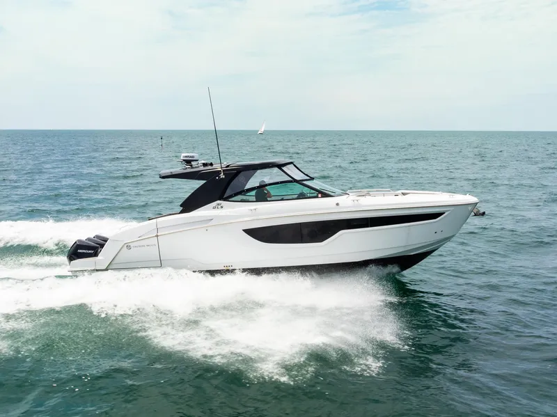 Slide: The Image of Cruisers Yachts 38 GLS OB 2021 - 3