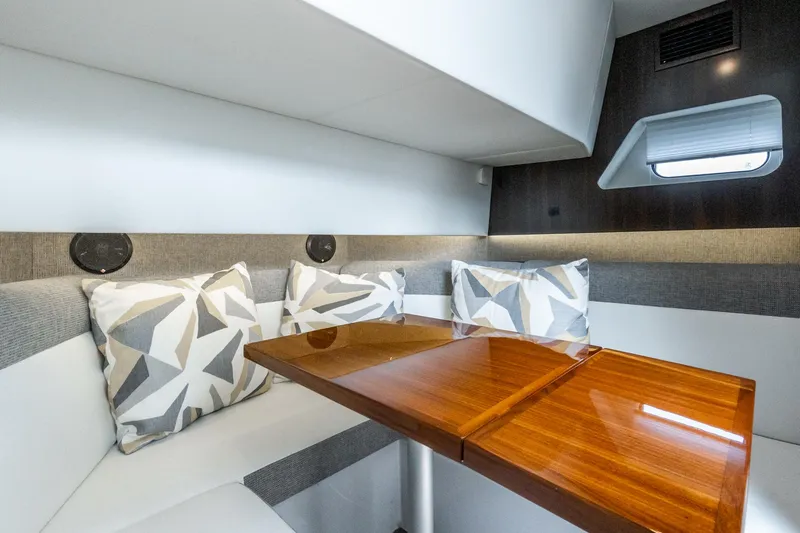 Slide: The Image of Cruisers Yachts 38 GLS OB 2021 - 39