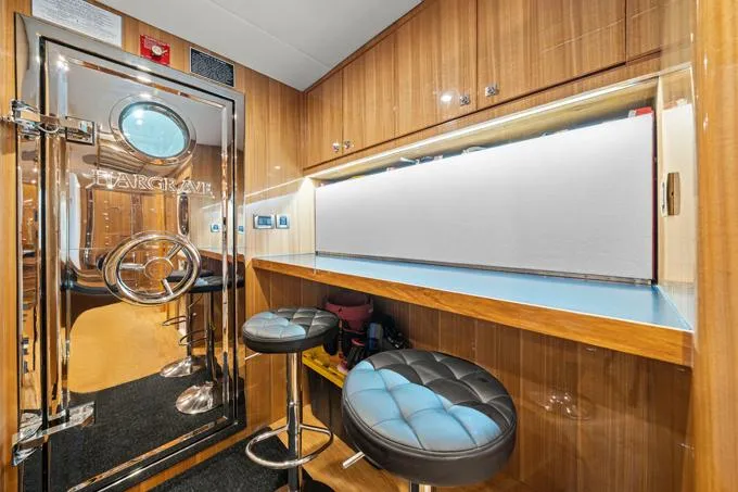 Slide: The Image of Bar Area Workshop Folded - 81