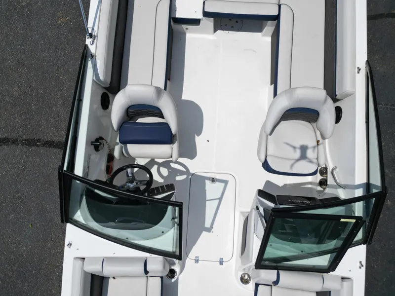 Slide: The Image of Hurricane 217 SD 2019 - 14