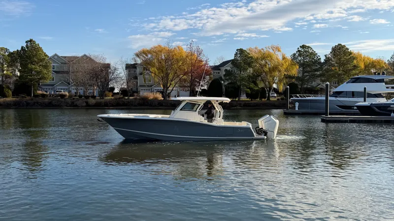 Slide: The Image of Scout 330 LXF 2026 - 0