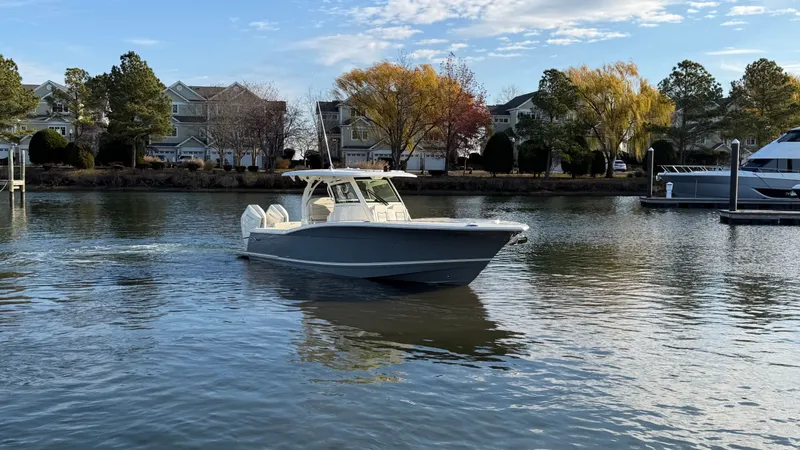 Slide: The Image of Scout 330 LXF 2026 - 1