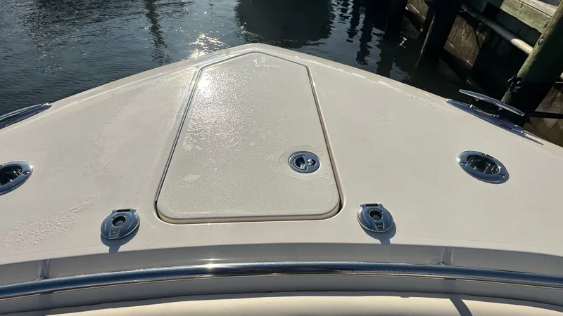 Slide: The Image of Scout 330 LXF 2026 - 45