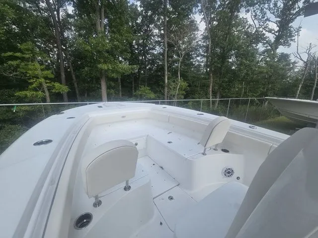 Slide: The Image of Sea Hunt Gamefish 27 Forward Seating 2026 - 10