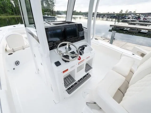 Slide: The Image of Sea Hunt Gamefish 27 Forward Seating 2026 - 25