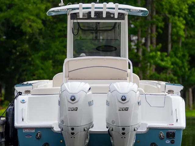 Slide: The Image of Sea Hunt Ultra 275 SE 2026 - 16