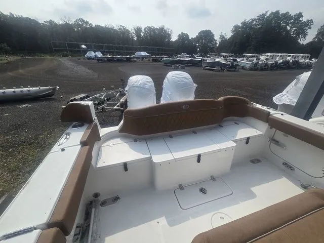 Slide: The Image of Sea Hunt Ultra 275 SE 2026 - 6