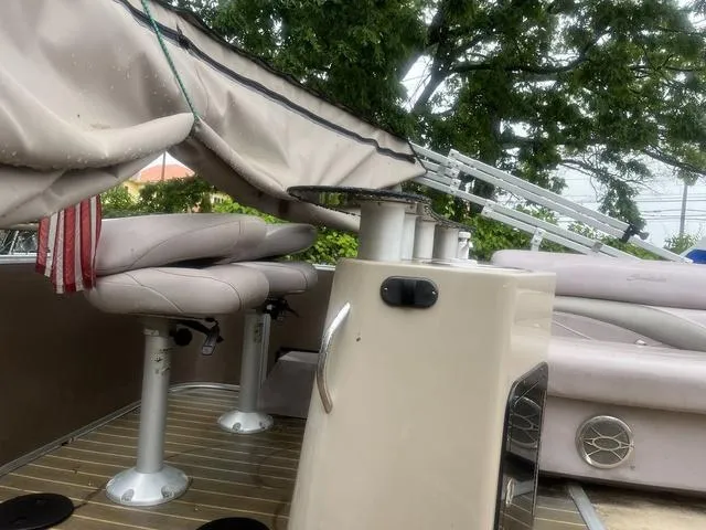 Slide: The Image of Sweetwater SW 240 WB 2013 - 4