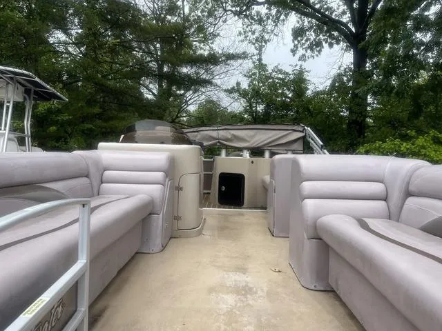 Slide: The Image of Sweetwater SW 240 WB 2013 - 6