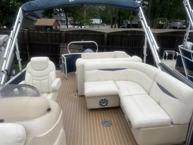 Slide: The Image of Sweetwater SW 2286 DL 2017 - 3